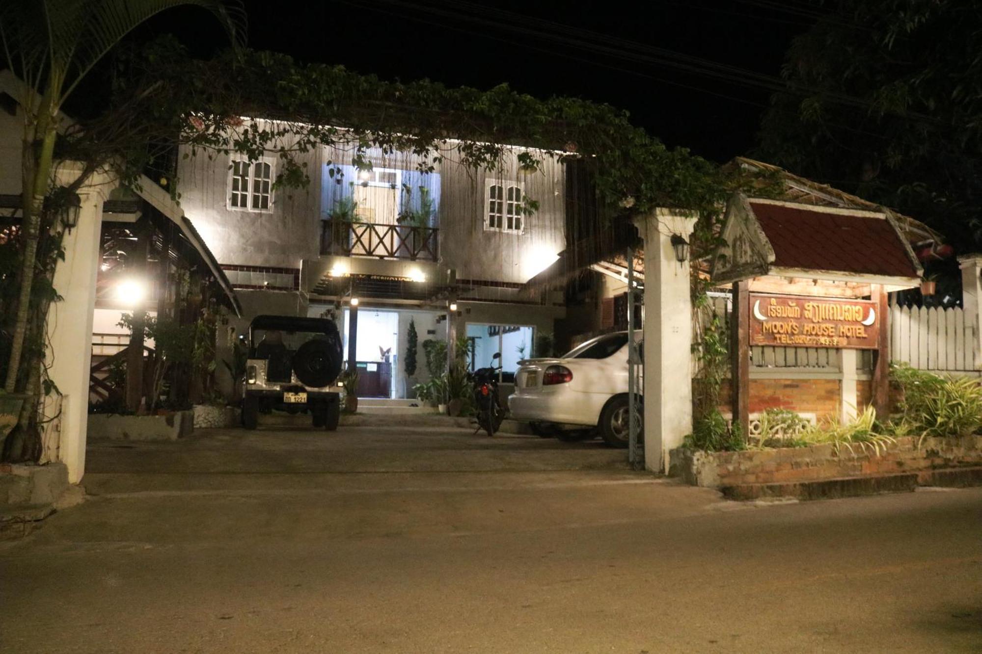 Moon'S House Luangprabang Hotel Bagian luar foto